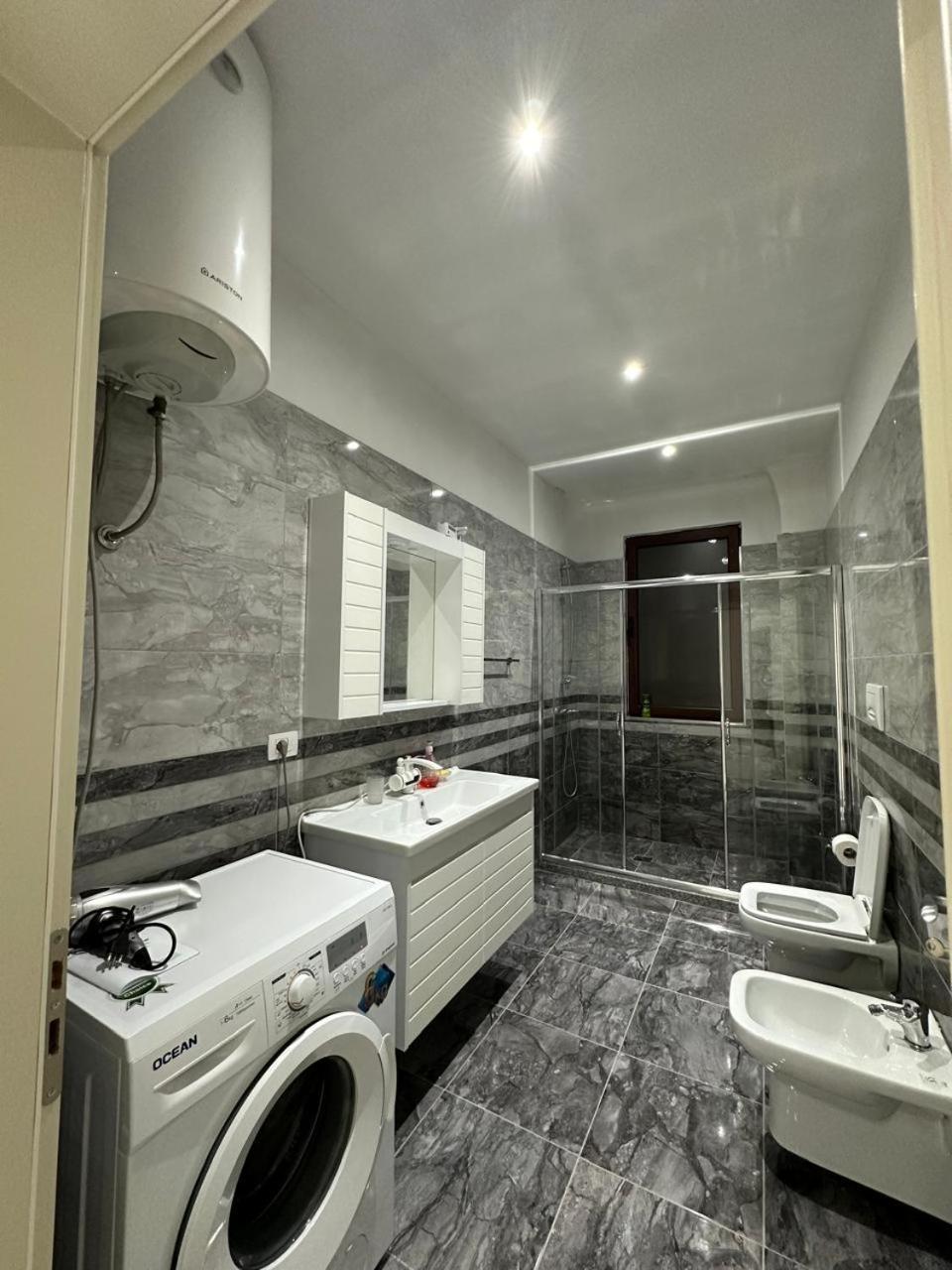Host Apartments Shkoder Luaran gambar